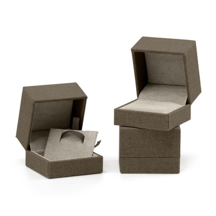 Sustainable Jewelry Packaging